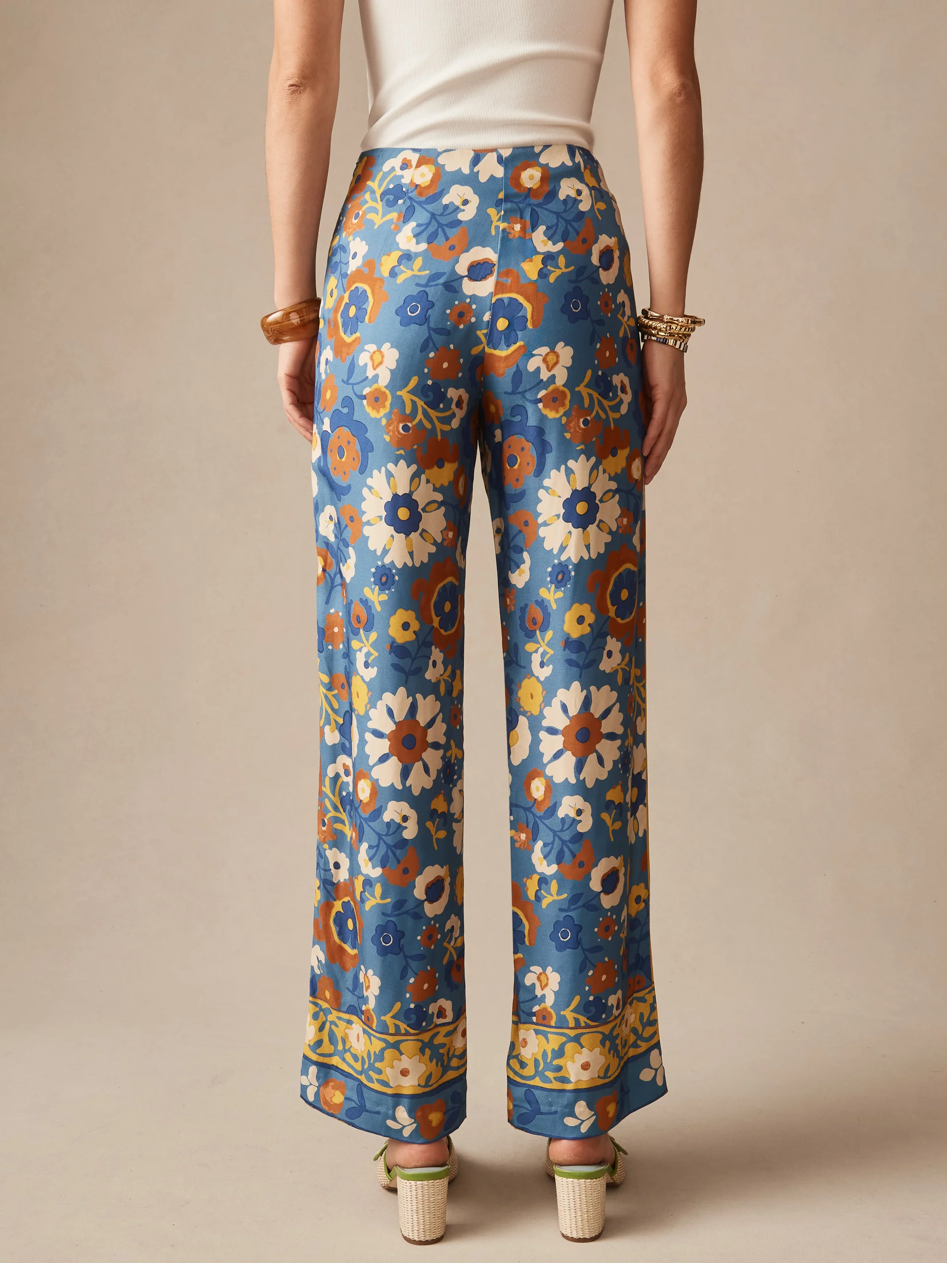 Carter Silk Blend Pants in Floral Daydream Edge - Image 4